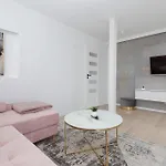 Pearl 3city By Renters 公寓