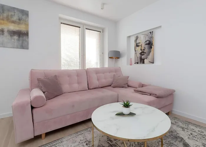 Apartmán Elegant 1-bedroom 3city By Renters